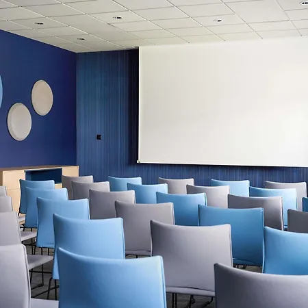 Ibis Styles Katowice Airport ホテル