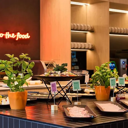 Ibis Styles Katowice Airport ホテル